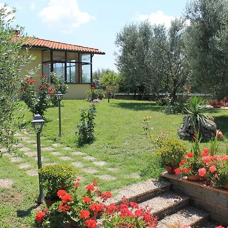 Bed & Breakfast L'amicizia 3*